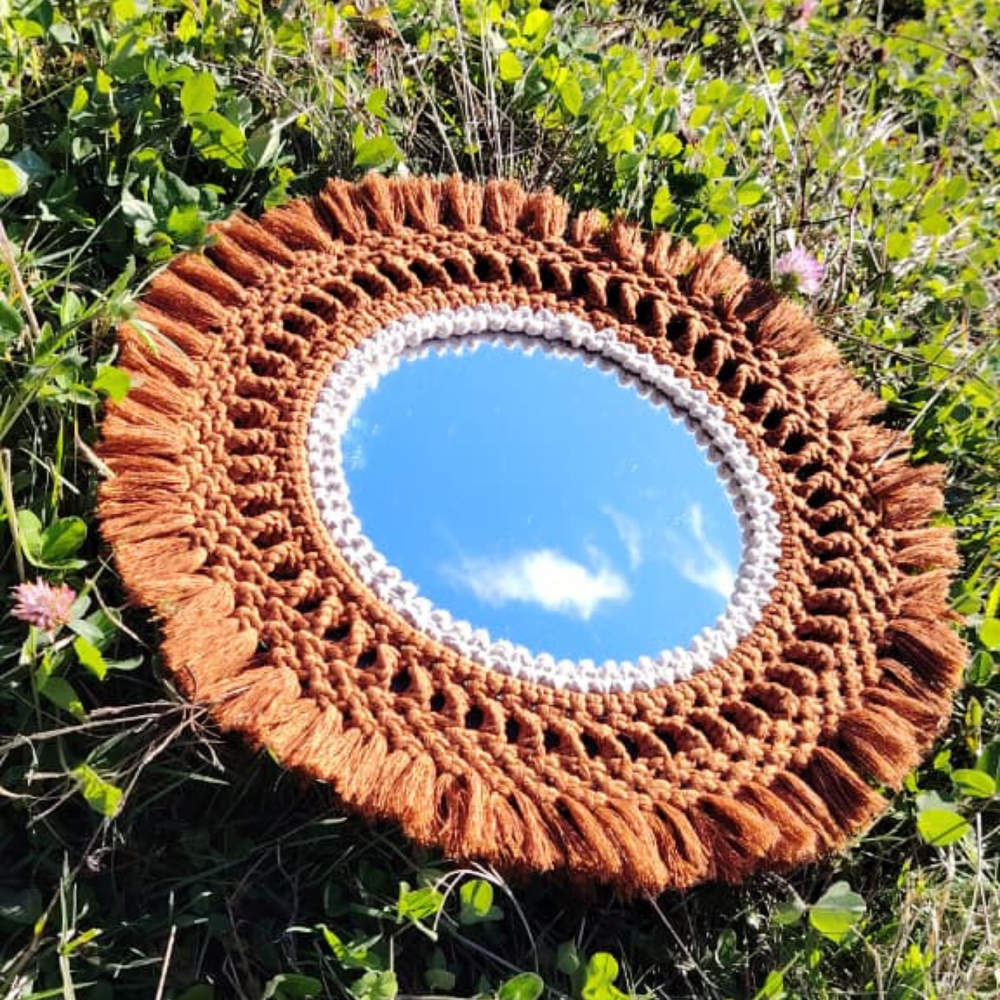 Espejo Circular en Macramé Hecho a Mano – Decoración Boho en Algodón